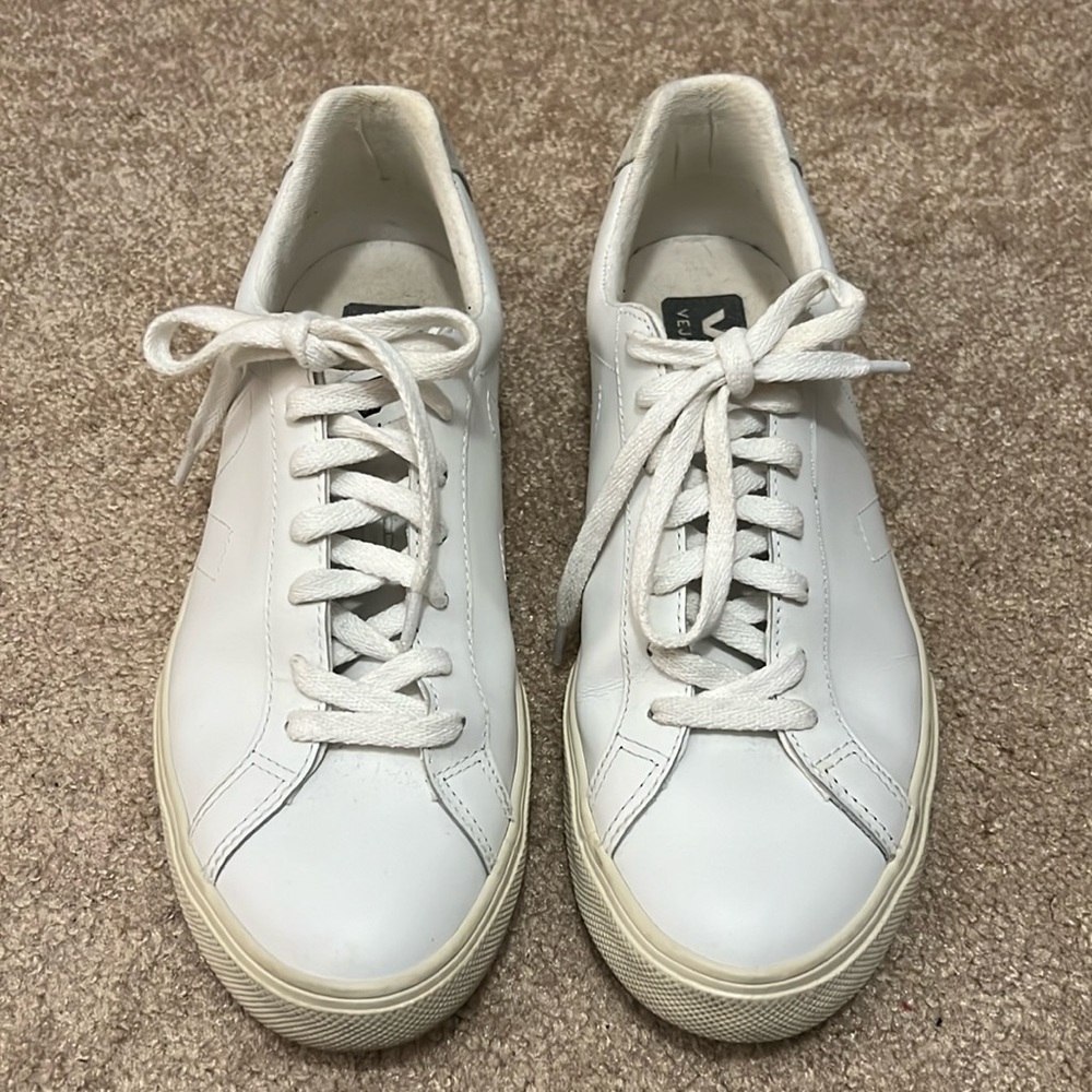 Veja Sneakers